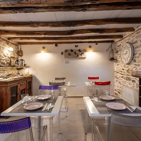 Mountain's Secret Guest house 4*