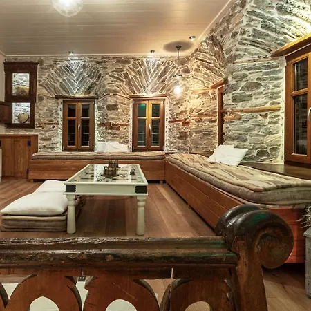 山之秘旅馆 Mourésion