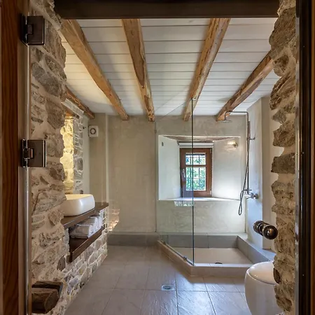 山之秘旅馆 Mourésion